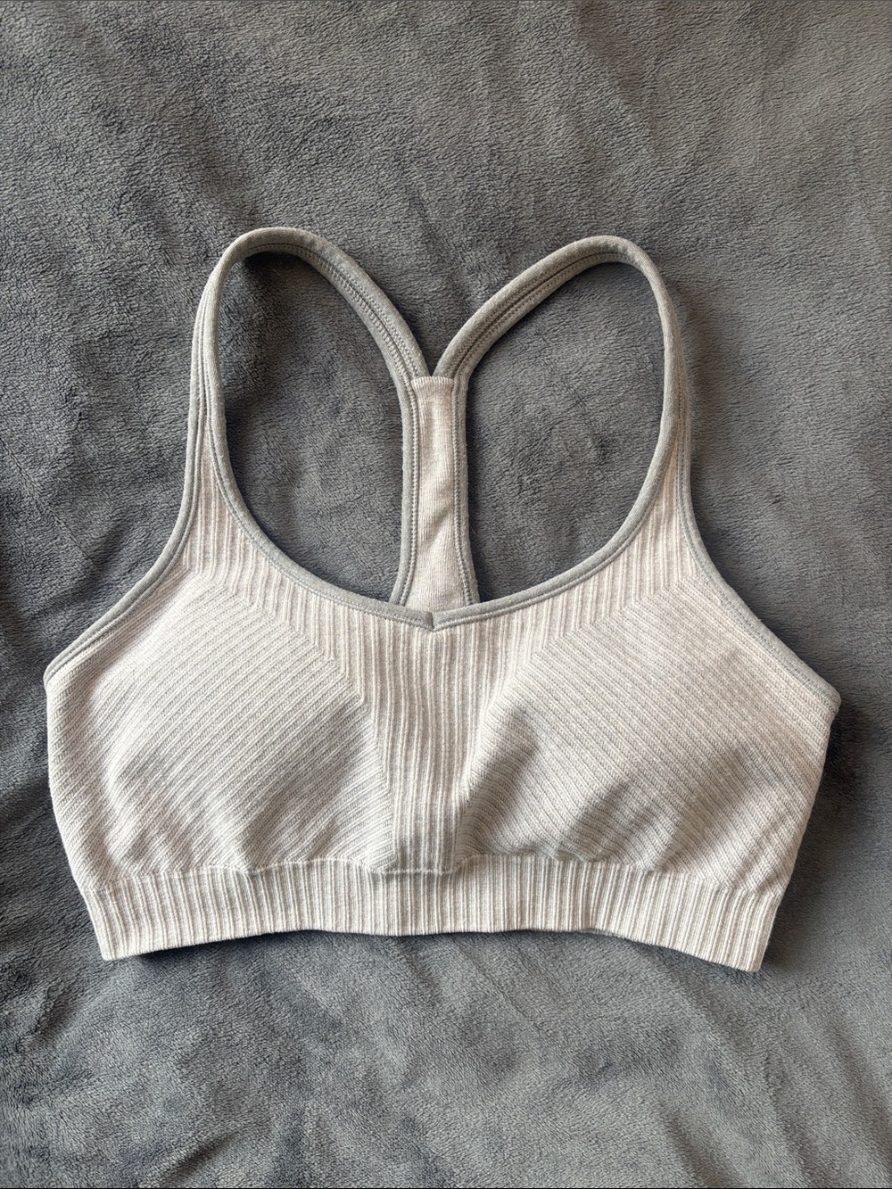 Athleta Ribbed Racerback Sports Bra - Light grey